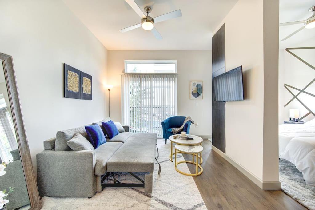 Trendy Downtown 1Bd/Freeparking/Wi-Fi/Pool Lägenhet Houston Exteriör bild