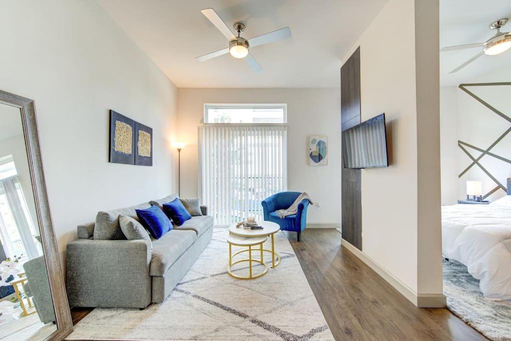 Trendy Downtown 1Bd/Freeparking/Wi-Fi/Pool Lägenhet Houston Exteriör bild